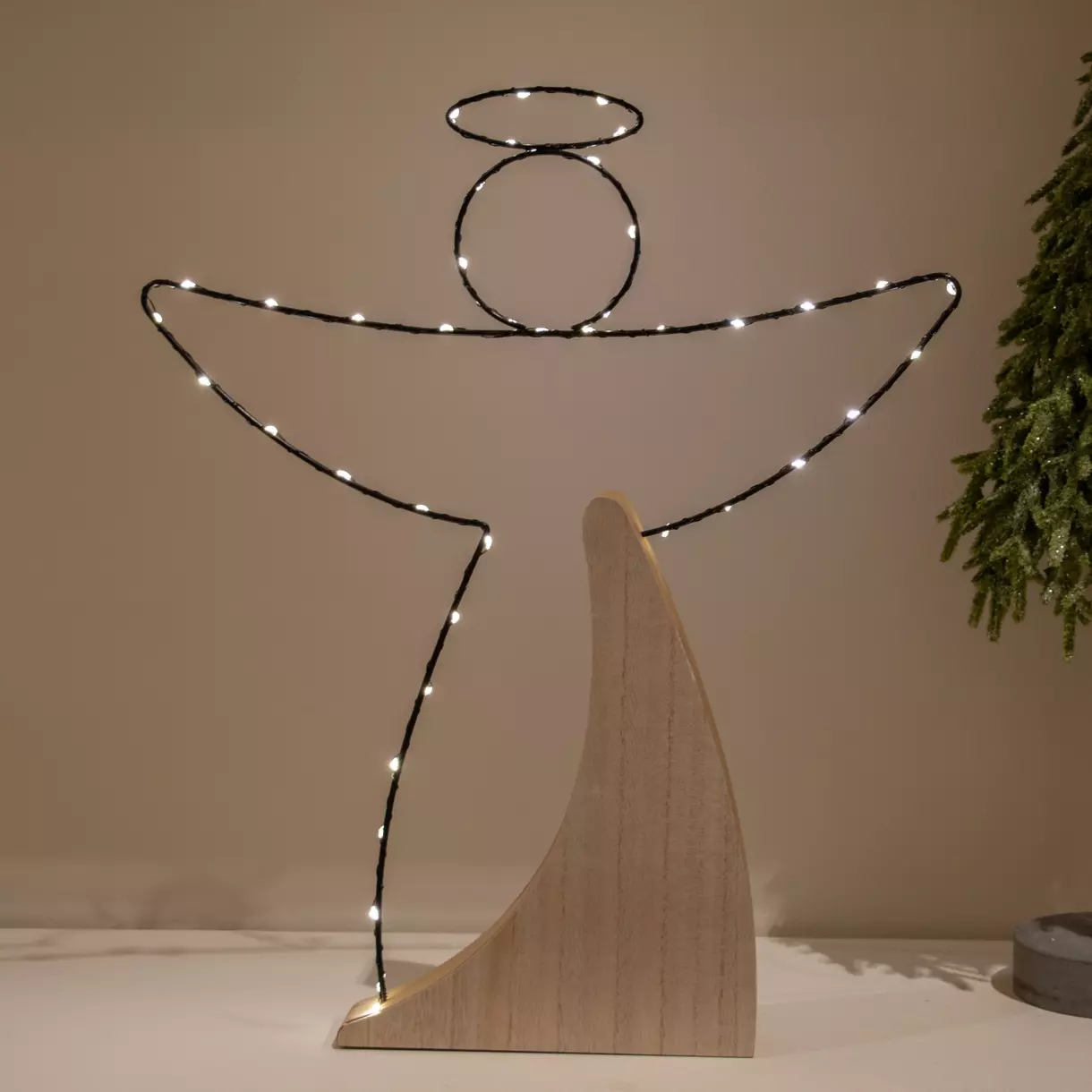 eminza Ange lumineux à piles 40 LED (H47 cm) Alpina Blanc chaud