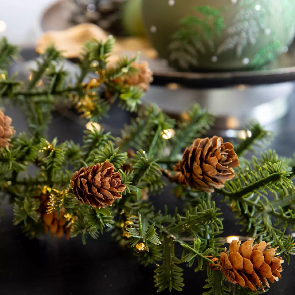 eminza Branche de sapin (H66 cm) Pommes de pin et perles
