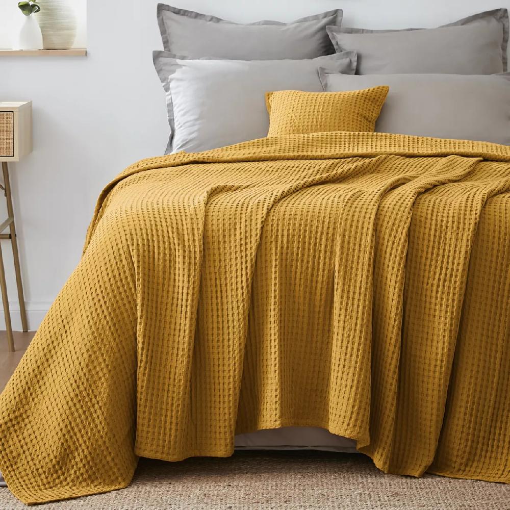 eminza Couvre-lit coton nid d'abeille (180 x 220 cm) Maya Jaune safran