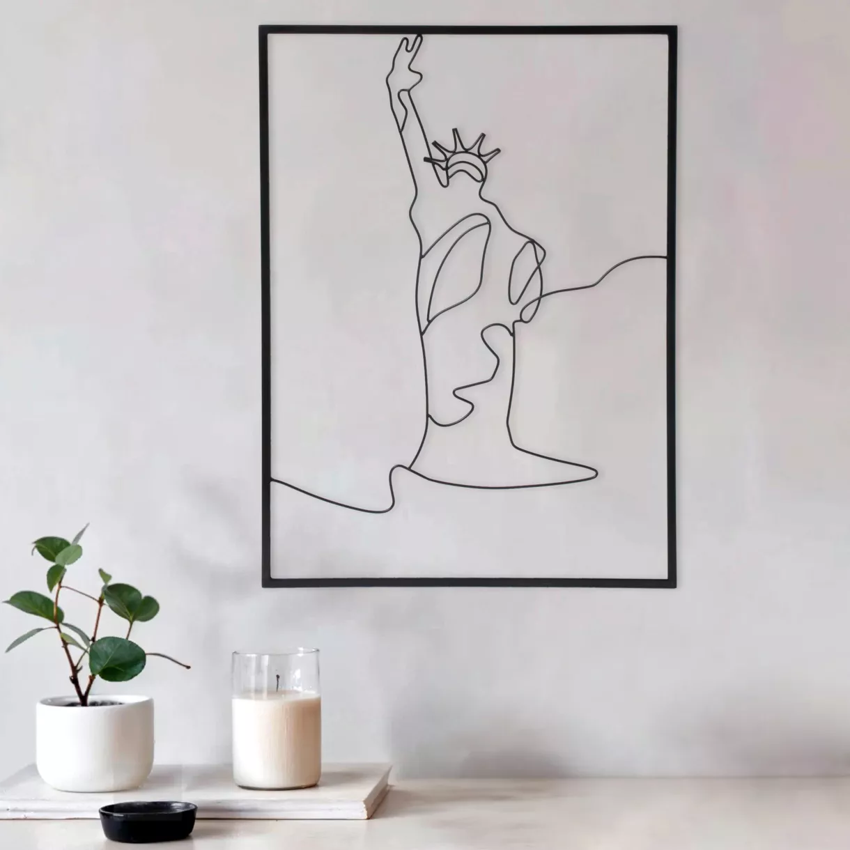 eminza Décoration murale en métal (H40 cm) Statut de la Liberté Noir