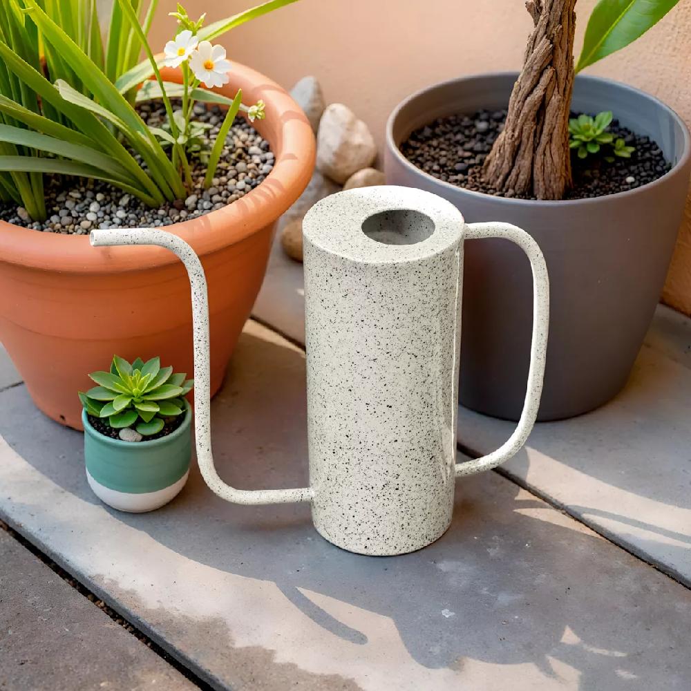 eminza Arrosoir en métal (H31 cm) Terrazzo Ivoire