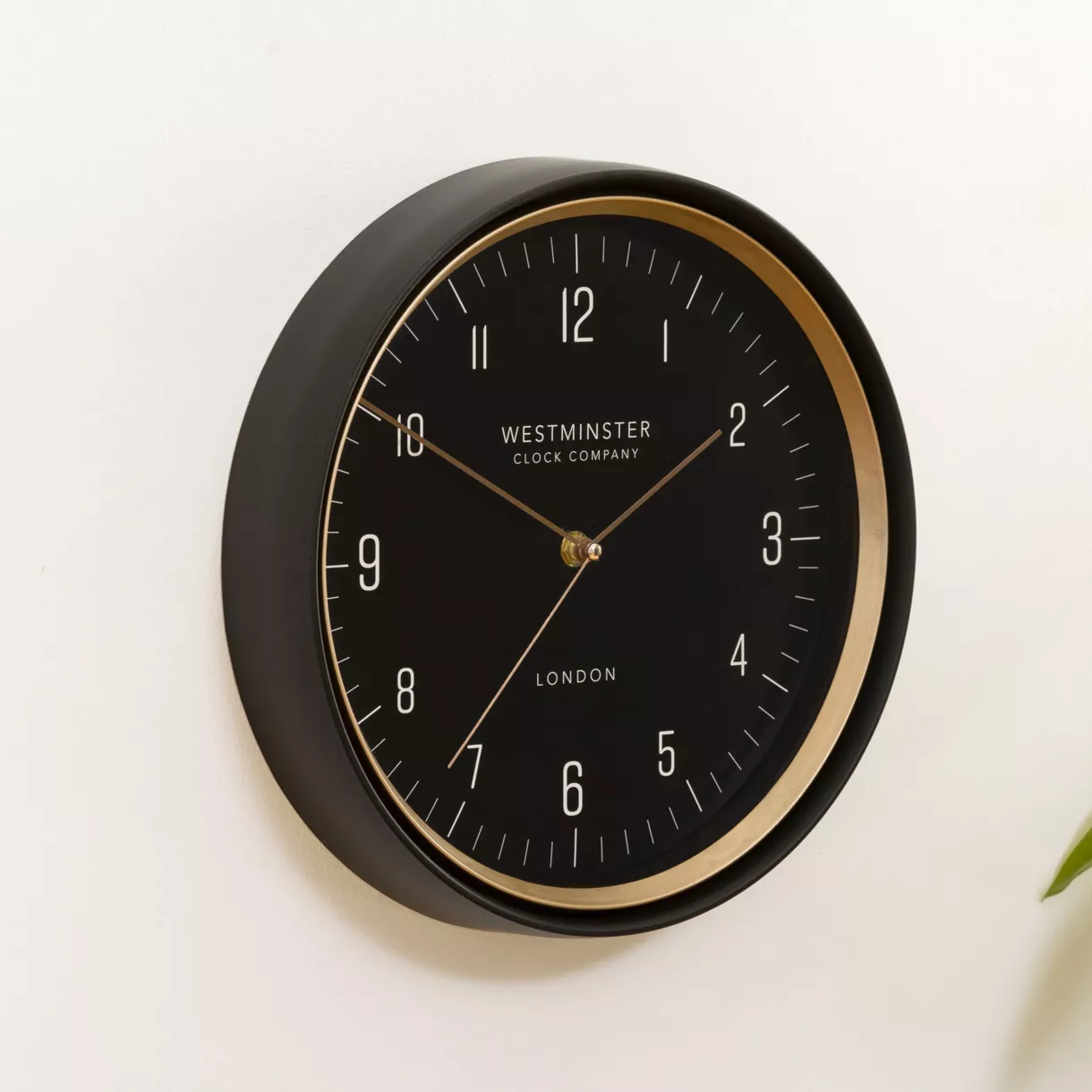 eminza Horloge murale en métal (D29 cm) Sven Noir