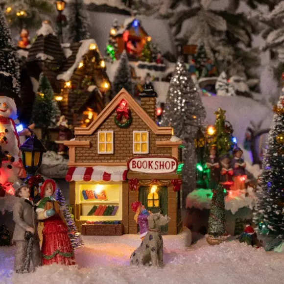 Eminza Village De Noël Lumineux à Piles Commerces
