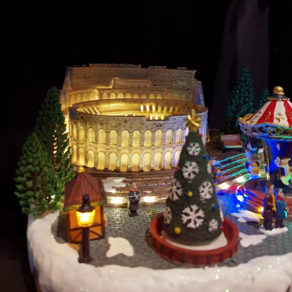 Eminza Village De Noël Lumineux Et Musical Rome