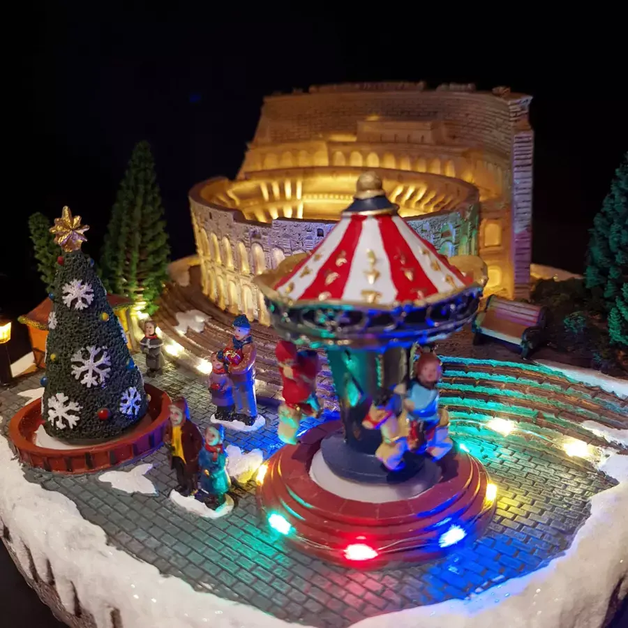 Eminza Village De Noël Lumineux Et Musical Rome