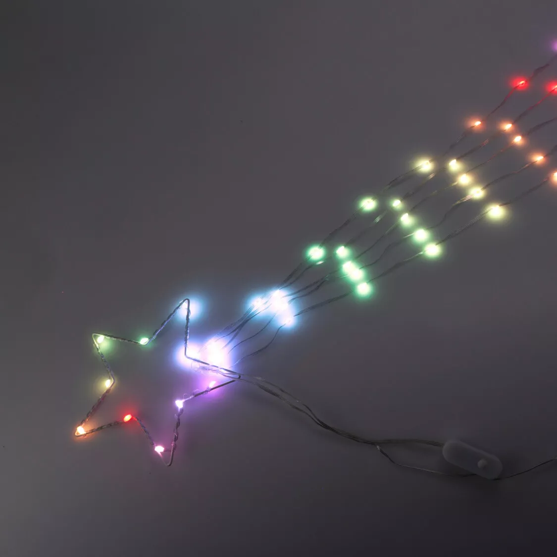 eminza Étoile lumineuse Digitale 85 LED H20 cm Star Multicolore