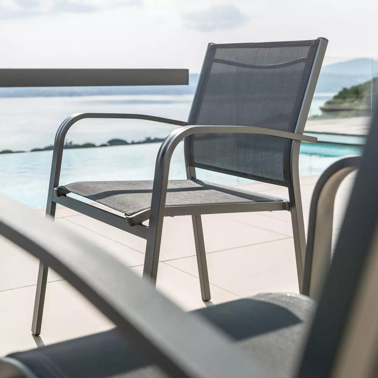 eminza Fauteuil de jardin aluminium empilable Murano Gris anthracite