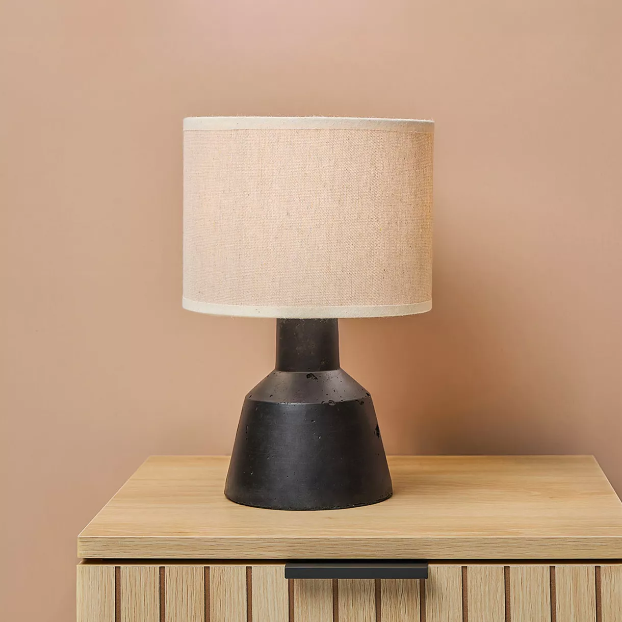 eminza Lampe à poser en ciment (H29 cm) Portland Noir et beige