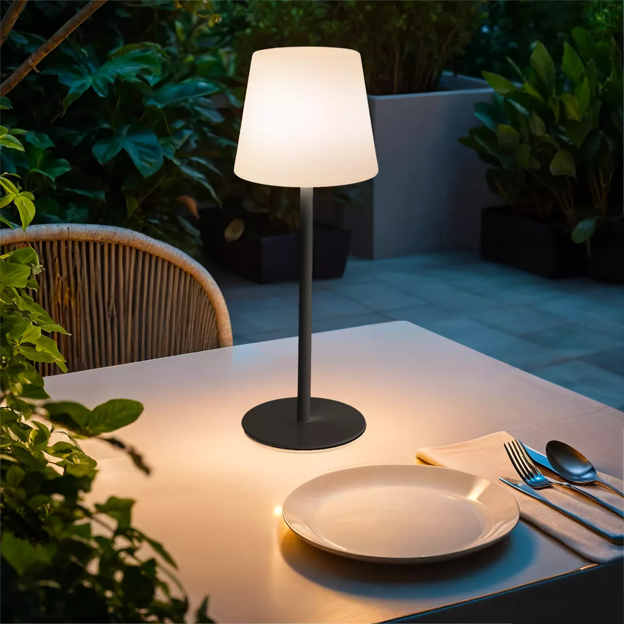 eminza Lampe de table sans fil rechargeable USB (H40 cm) Manhattan Noir