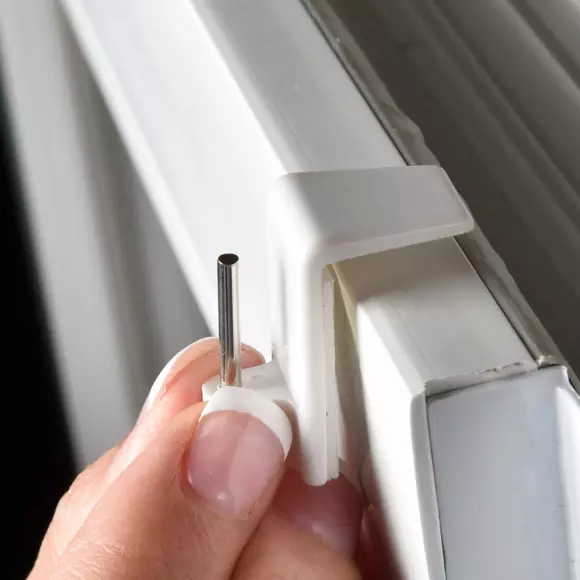 Eminza Lot De 4 Supports Adhésifs Spécial PVC Blanc