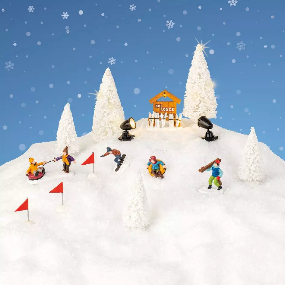 eminza Lot de figurines et accessoires Sapins blancs pour village