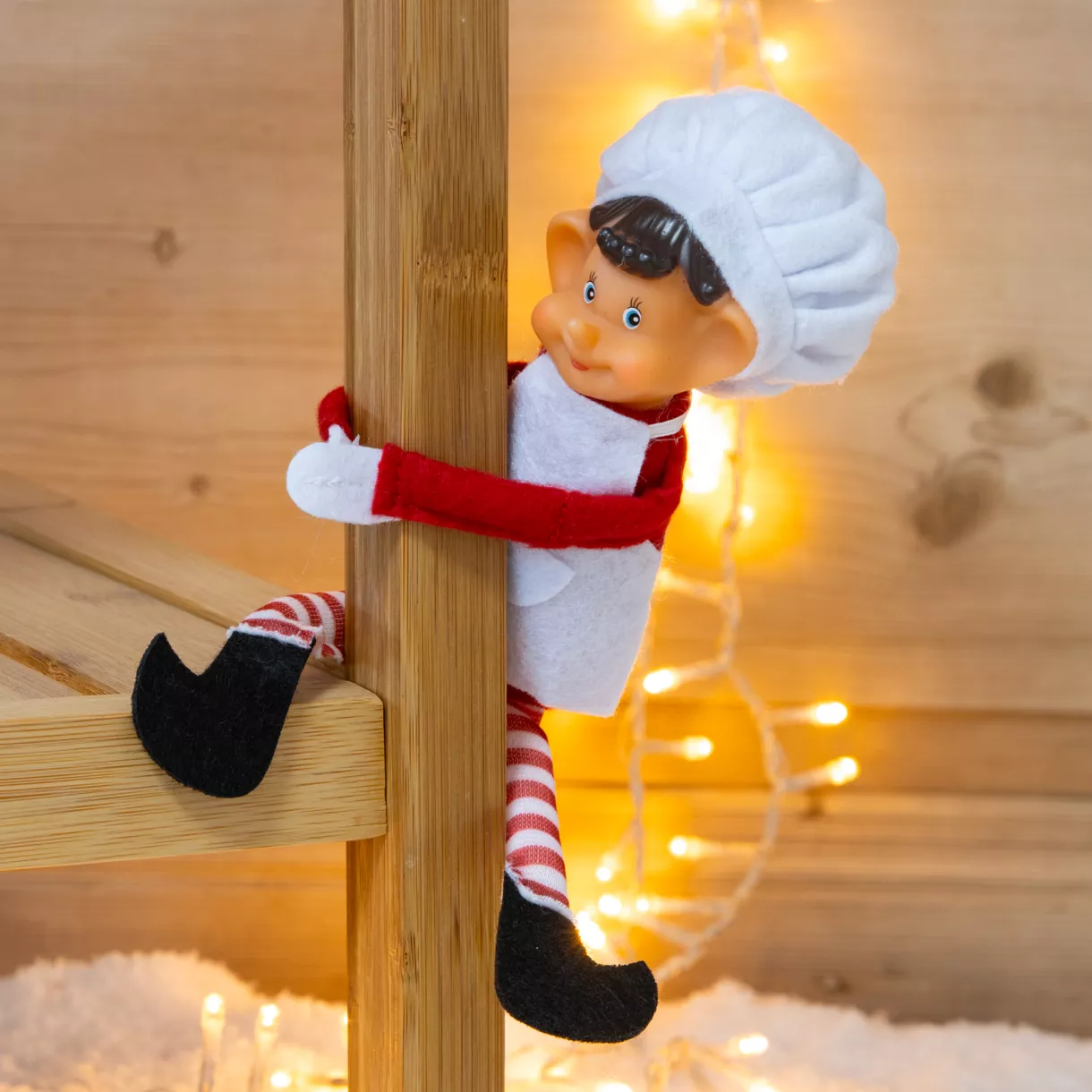 eminza Lutin farceur (H25 cm) Hervé cuisinier les mains scratchées