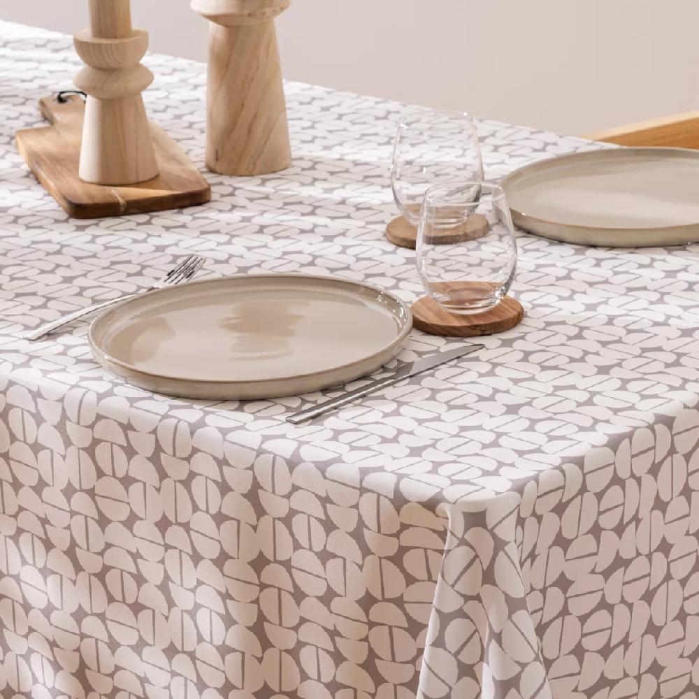 eminza Nappe rectangulaire anti tache (140 x 240 cm) Yahto Beige