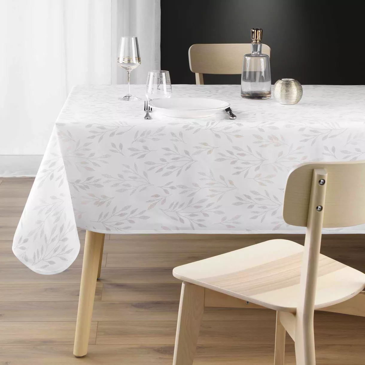 eminza Nappe rectangulaire anti tache (150 x 240 cm) Lonigold Blanche