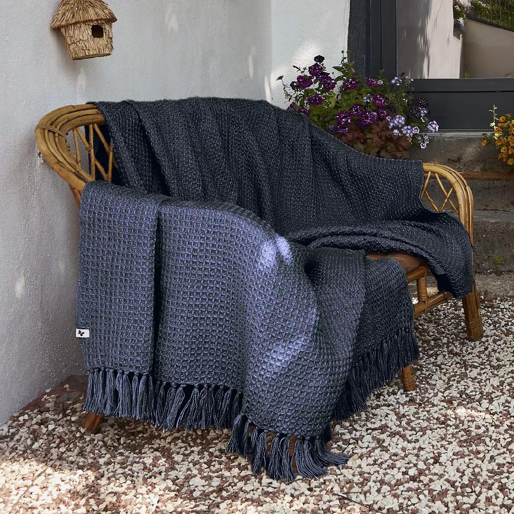 eminza Plaid canapé matière recyclée (180 x 220 cm) Gabin Bleu nuit