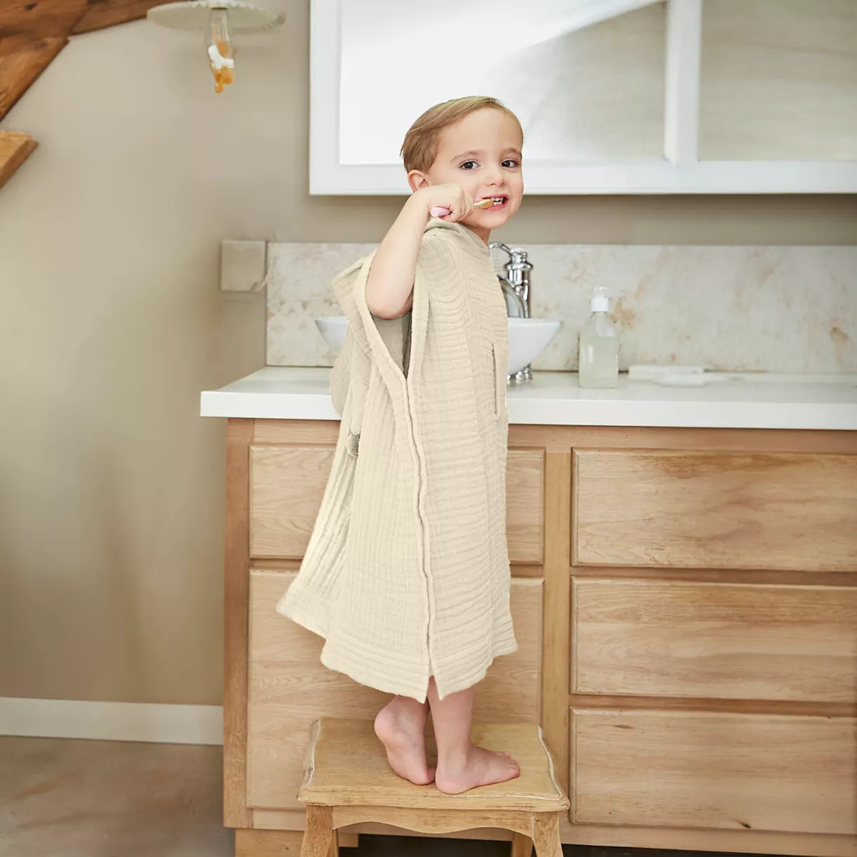 eminza Poncho de bain enfant gaze de coton 2/5 ans Gaïa Beige pampa
