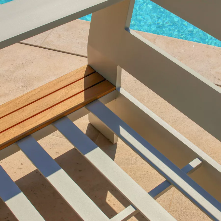 Eminza Salon De Jardin Aluminium Et Bois Teck 5 Places Antibes Crème