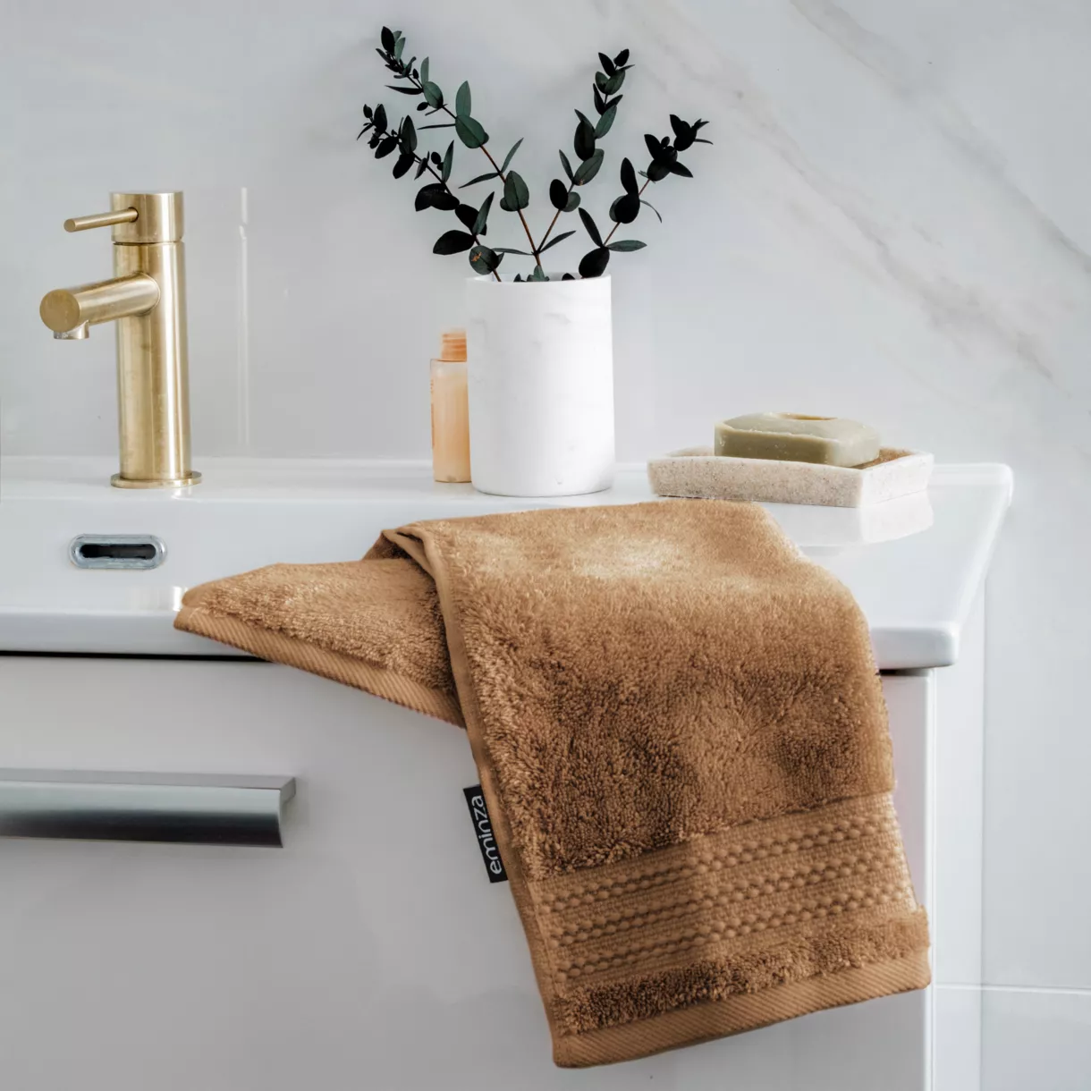 eminza Serviette de bain coton bio (30 x 50 cm) Méline Camel