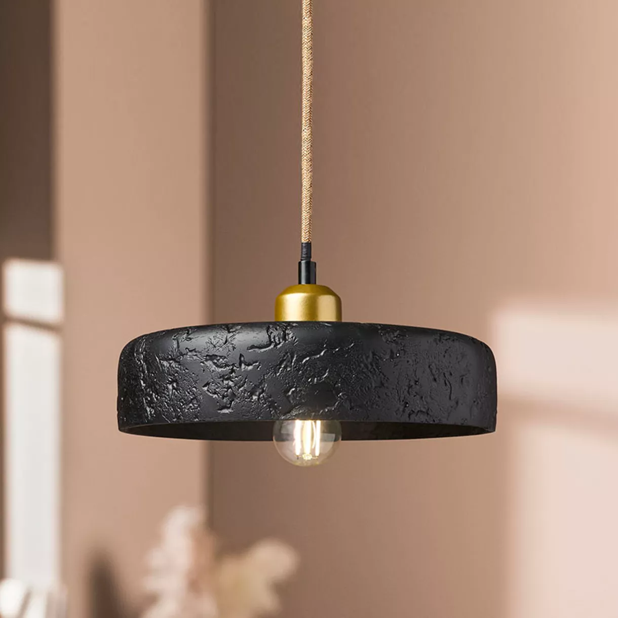 eminza Suspension lumineuse en ciment (D25 cm) Portland Noir