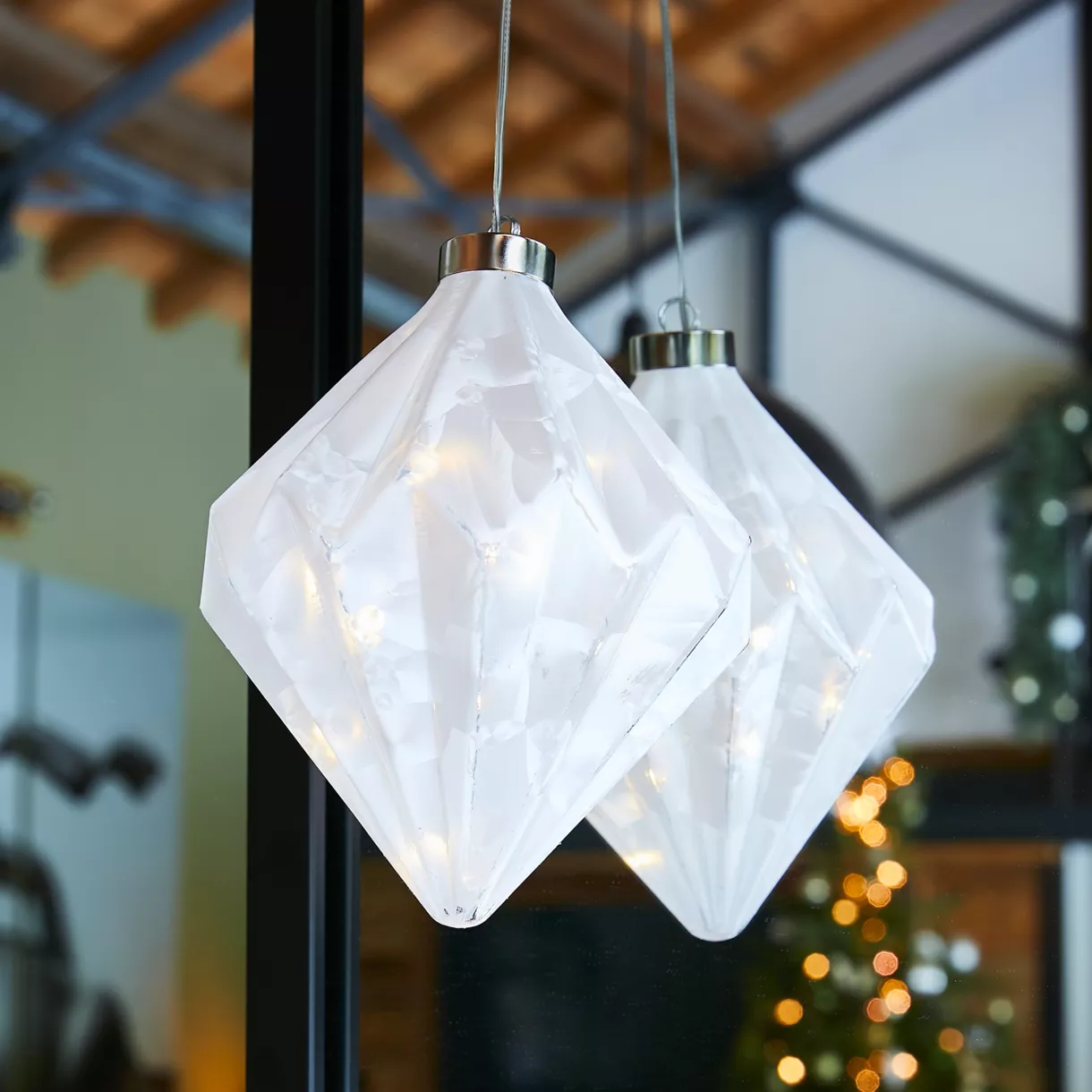 eminza Suspension lumineuse en verre à piles 15 LED (H20 cm) Diamant Glacé Blanc chaud