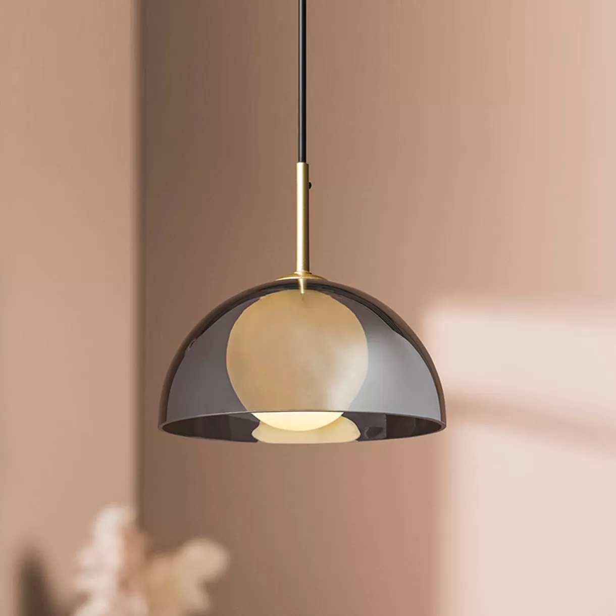 eminza Suspension lumineuse en verre (D20 cm) Luméa Noir