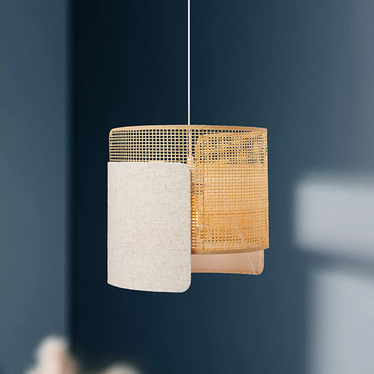 eminza Suspension lumineuse lin et bambou (D28 5 cm) Bourgeon Beige