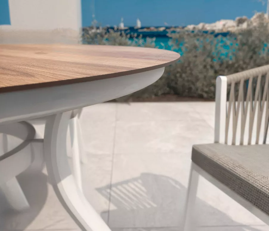 Eminza Table De Jardin Ronde En Aluminium 6 Places (D120 Cm) Amalfi Blanc