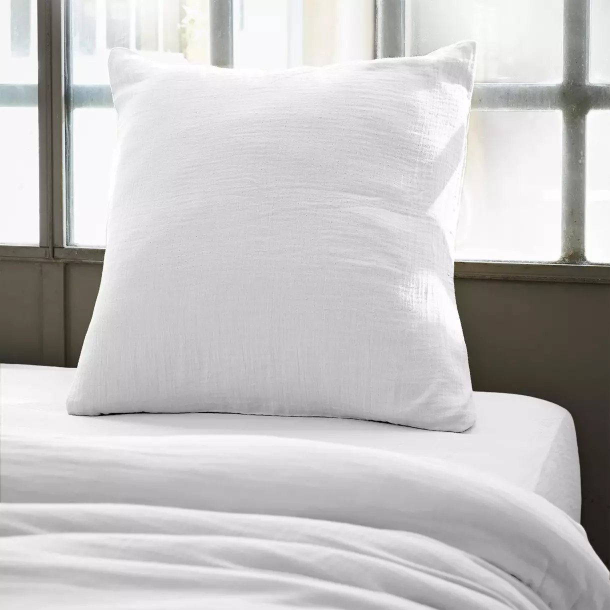 eminza Taie d'oreiller carrée gaze de coton (60 x 60 cm) Gaïa Blanc chantilly