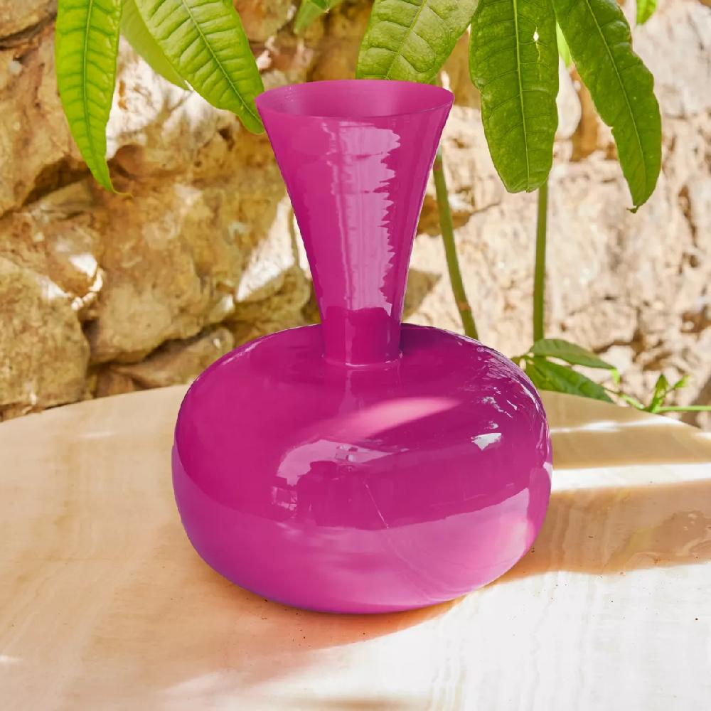 eminza Vase en métal émaillé fait main (H23 cm) Cléa Rose fuschia brillant