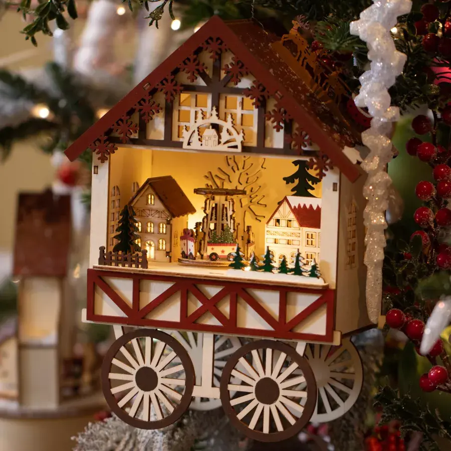 Eminza Village De Noël En Bois Lumineux Et Musical à Piles (20 X H27 Cm) Charriot Et Village