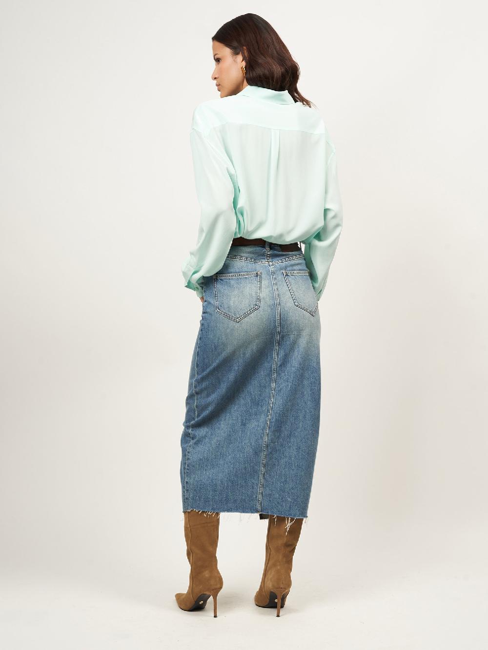 Equipment Oty Silk Top