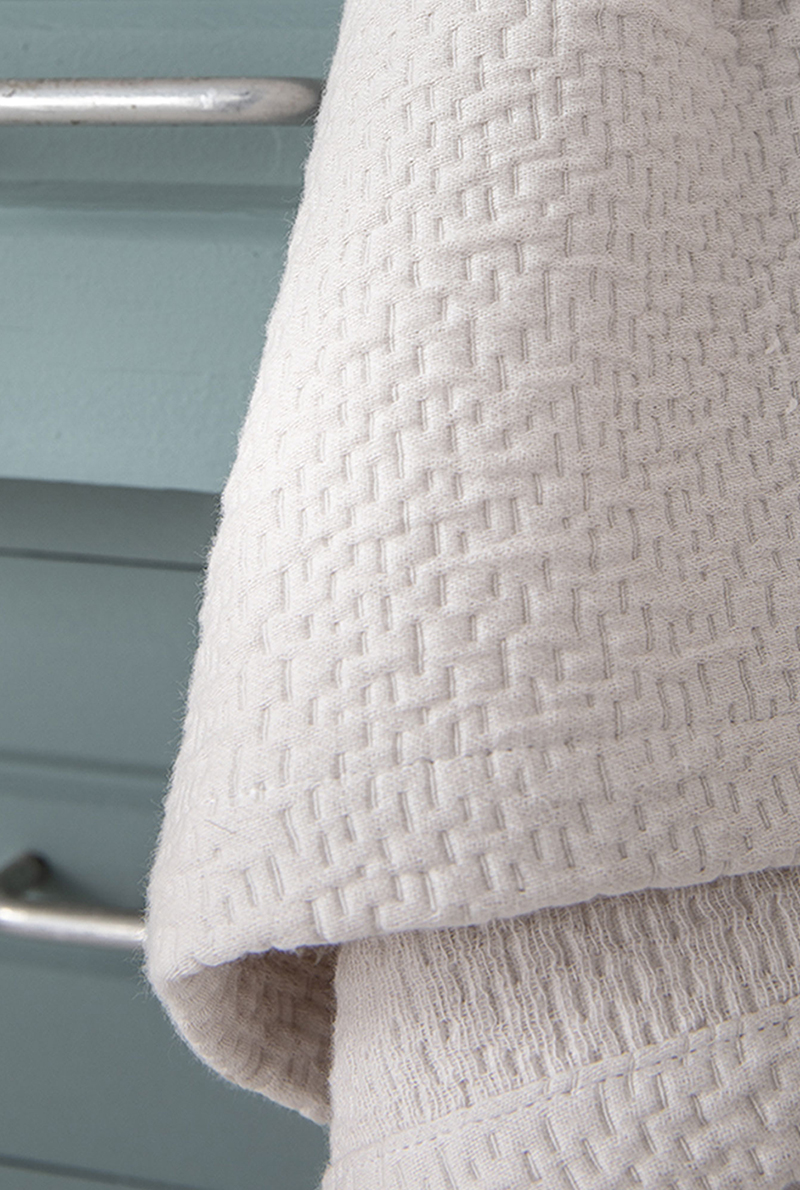 Essix Home Collection Courtepointe En Jacquard De Coton Poème