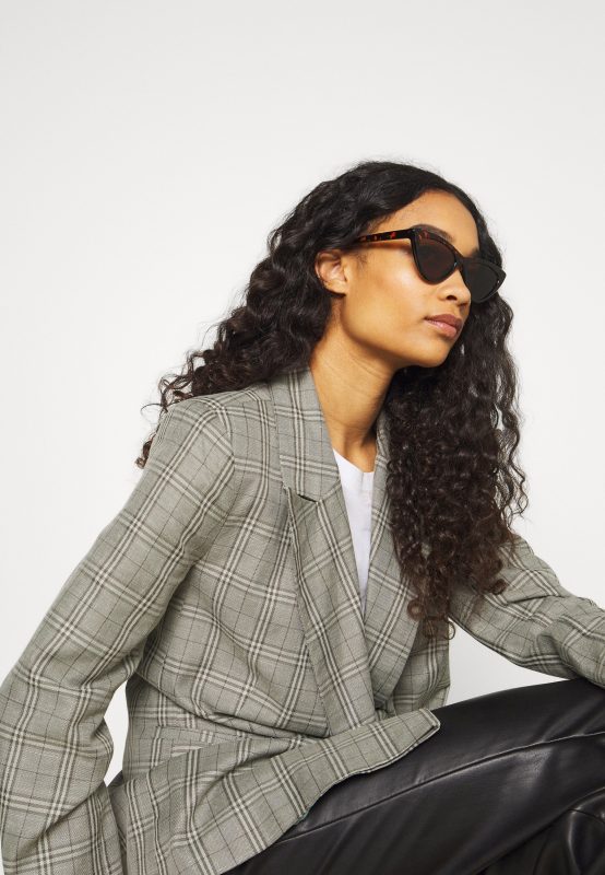 even&odd Lunettes de soleil Even&Odd en solde