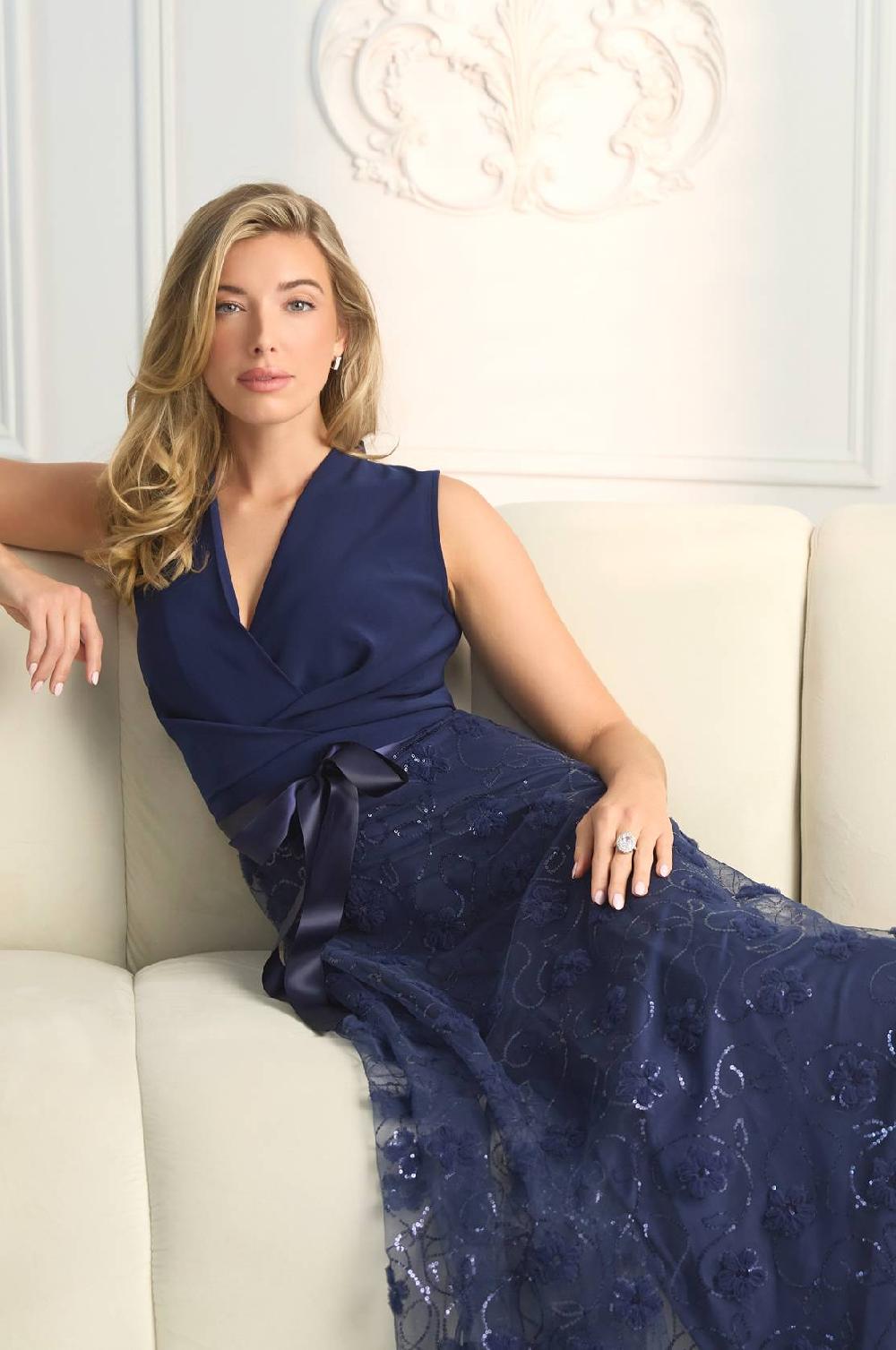 Frank Lyman ROBE Style #242149