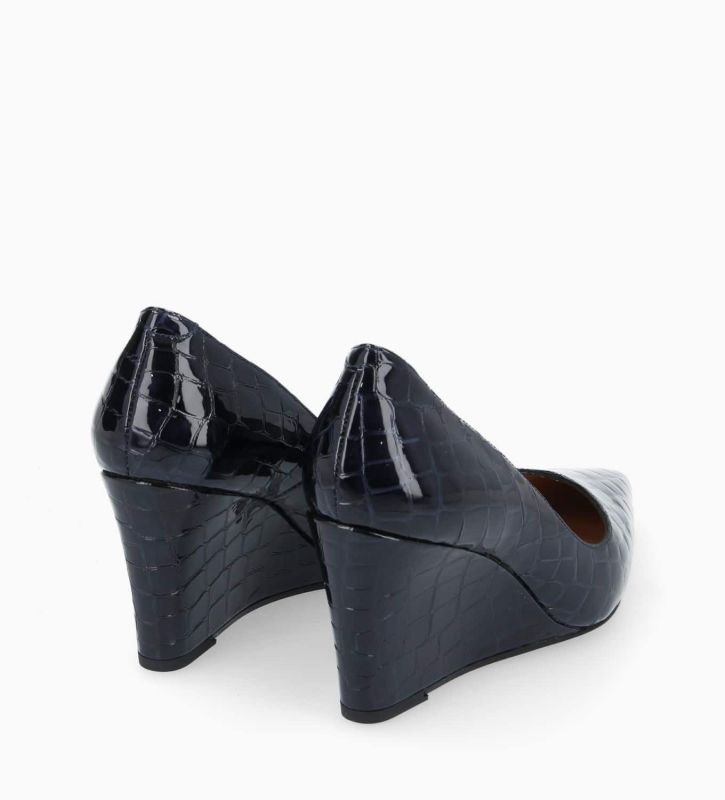 Free Lance Francesca 70 Escarpin à Talon Compensé à Bout Cuir Imprimé Crocodile Verni Bleu Nuit