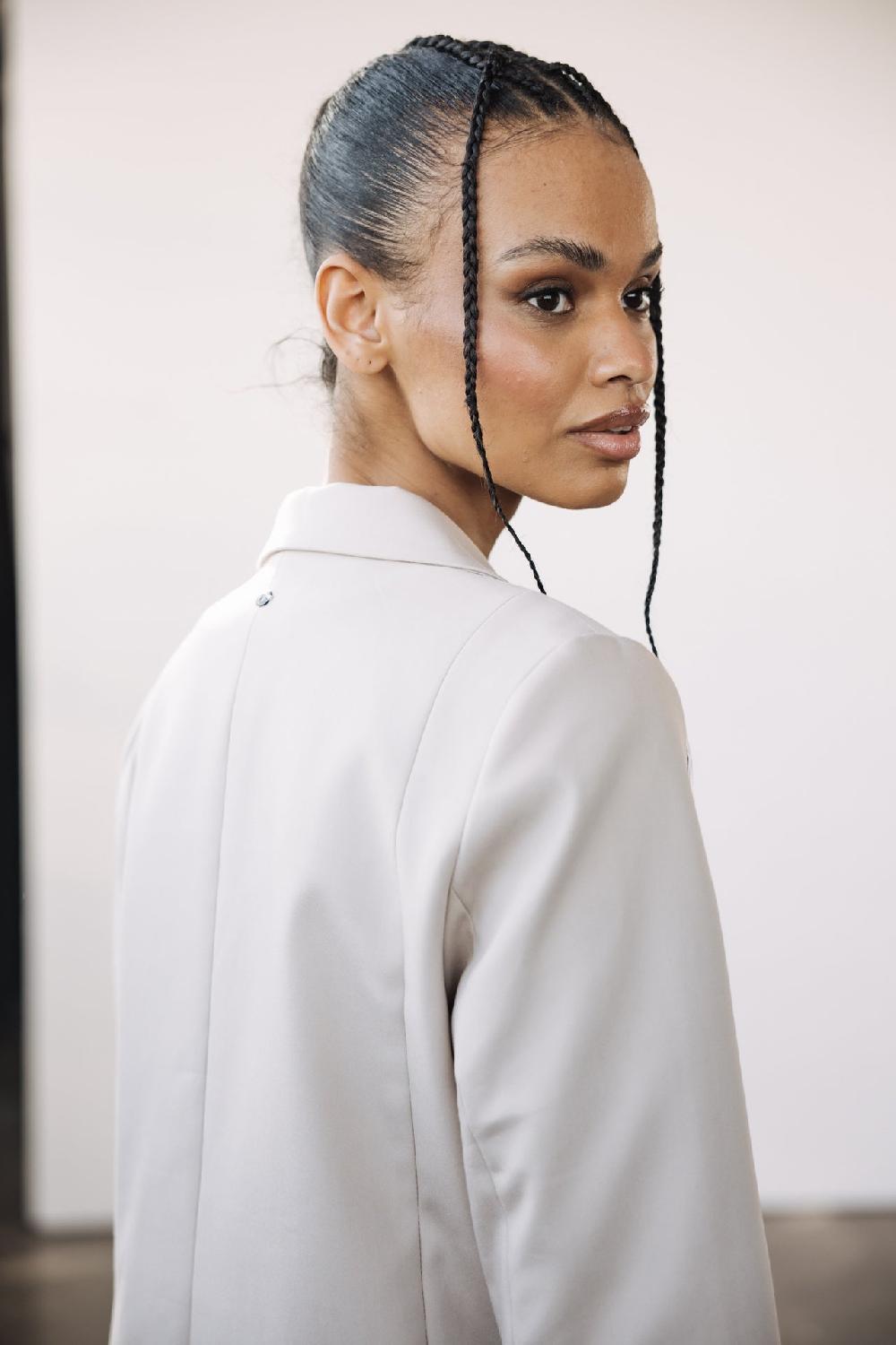 Freeman T. Porter Bernie Polyneo Light Blazer Droit Femme Beige