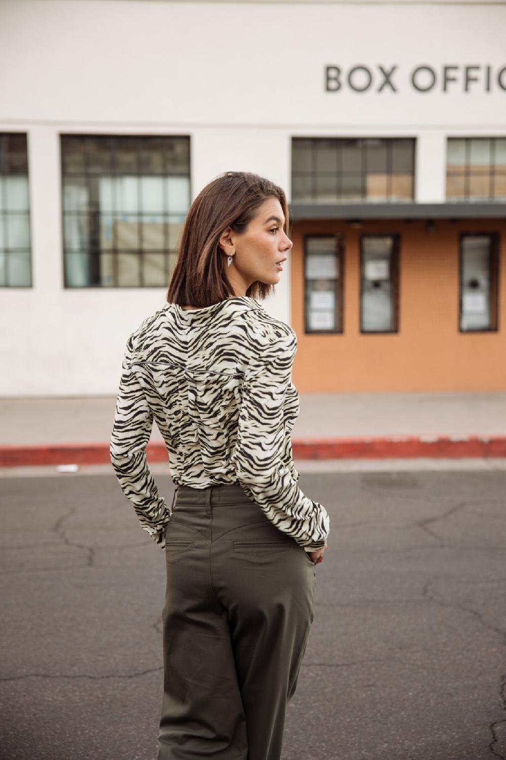 Freeman T. Porter Crizia Green Tiger Chemise Détails Cloutés Femme Original