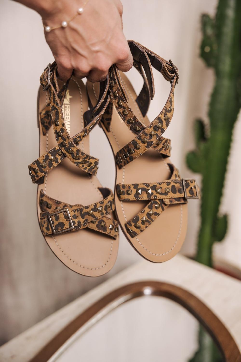 Freeman T. Porter Elida Suede Sandales Cloutées Femme Leo