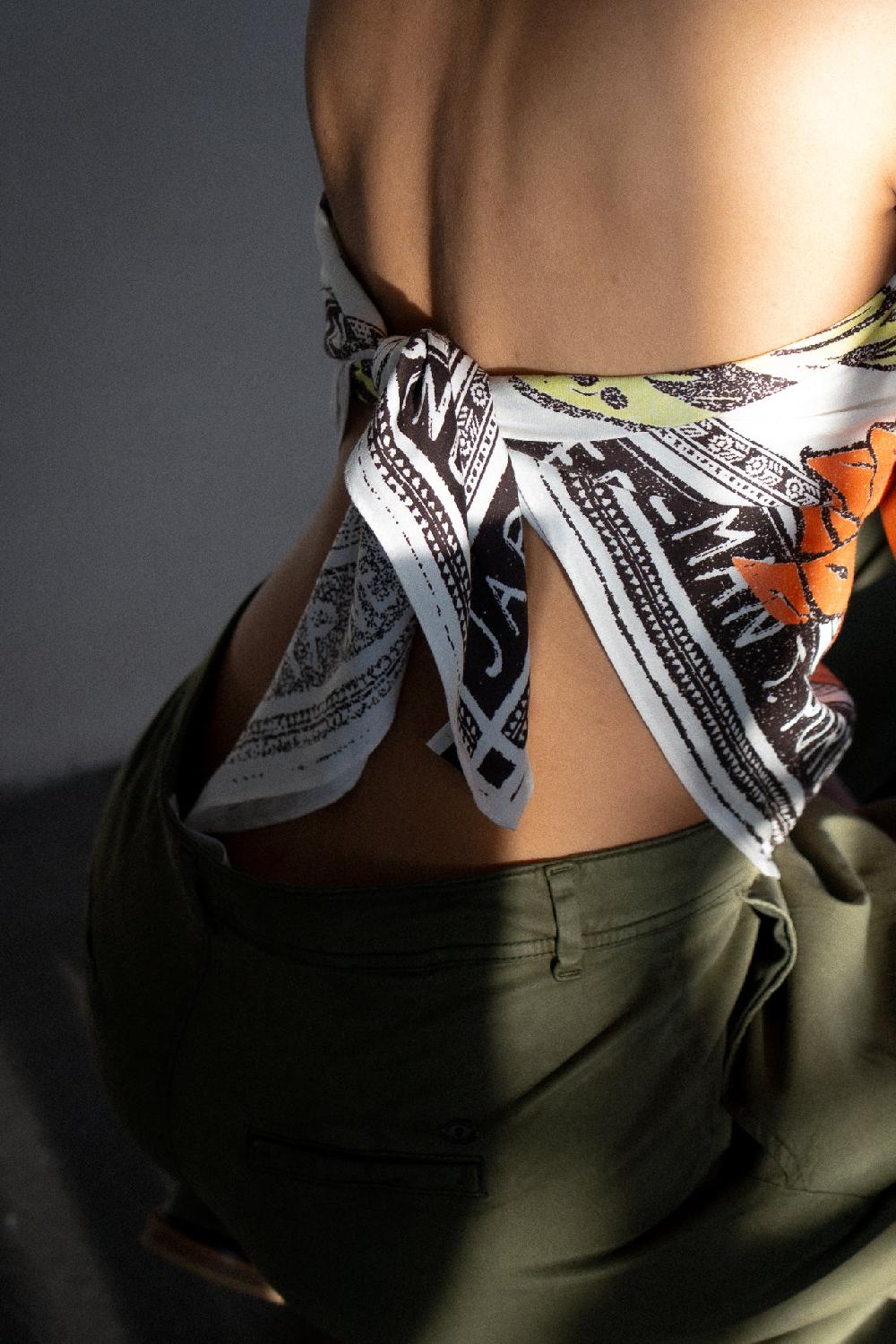 Freeman T. Porter Fathia Carpe Koi Big Foulard Imprimé Femme White