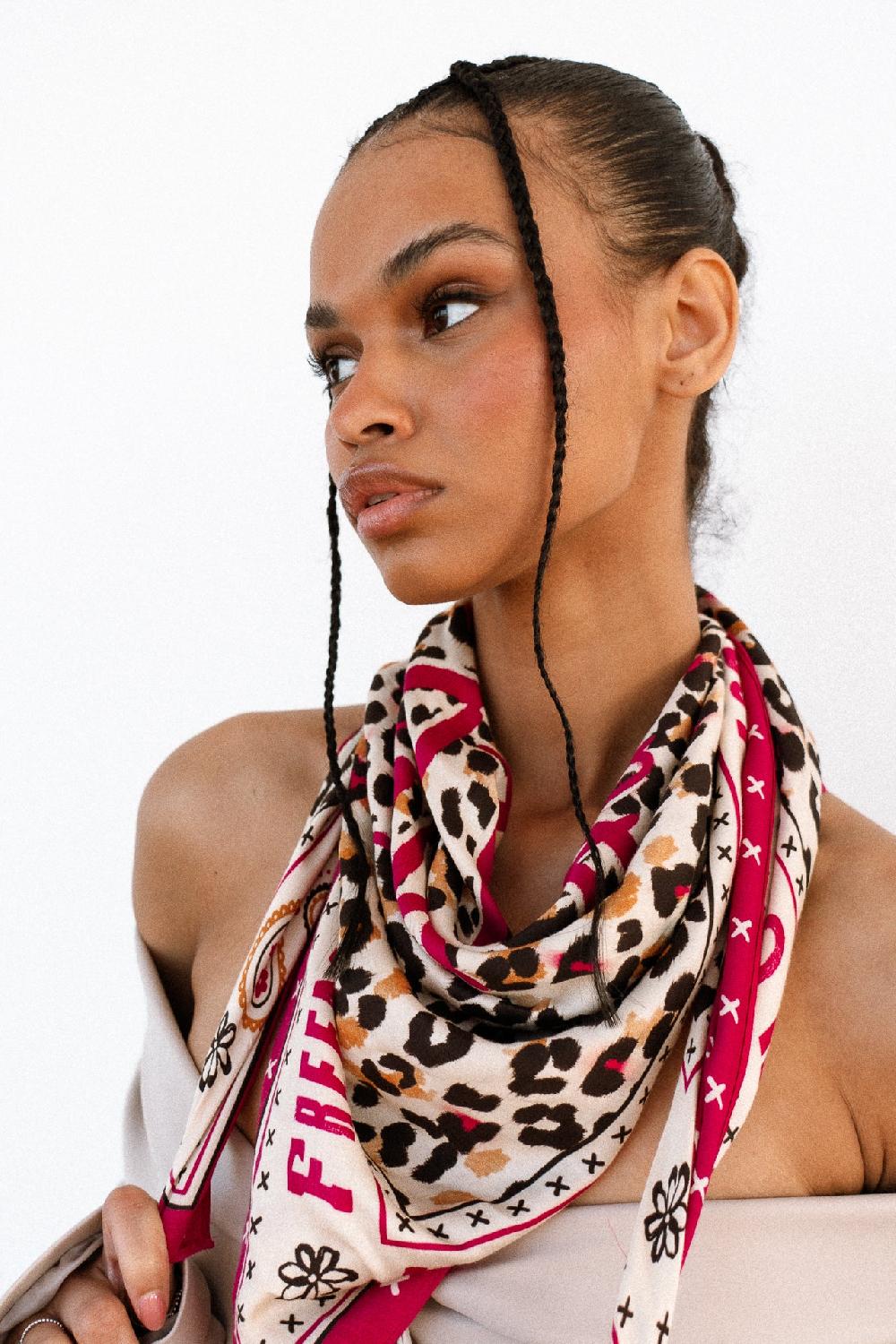 freeman t. porter Fathia Wild Leopard Big Foulard imprimé Femme pearled ivory