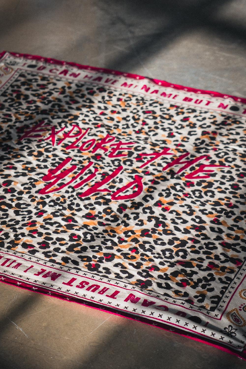 Freeman T. Porter Fathia Wild Leopard Small Foulard Imprimé Femme Pearled Ivory