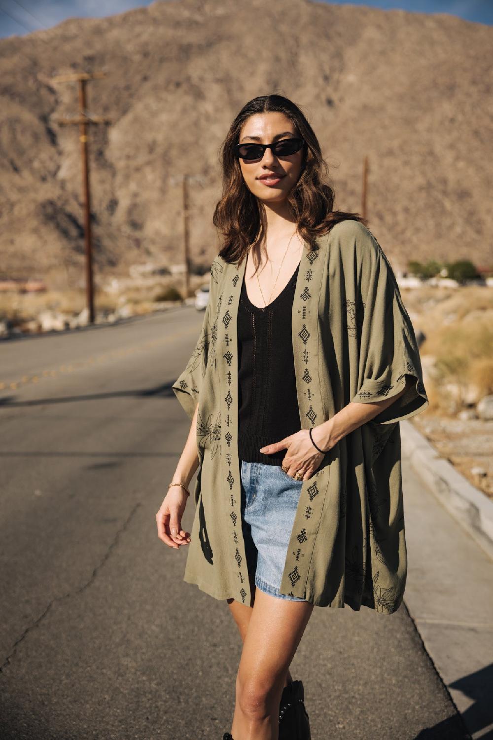 freeman t. porter Kanna Sahara Trip Kimono à motifs Femme deep lichen green