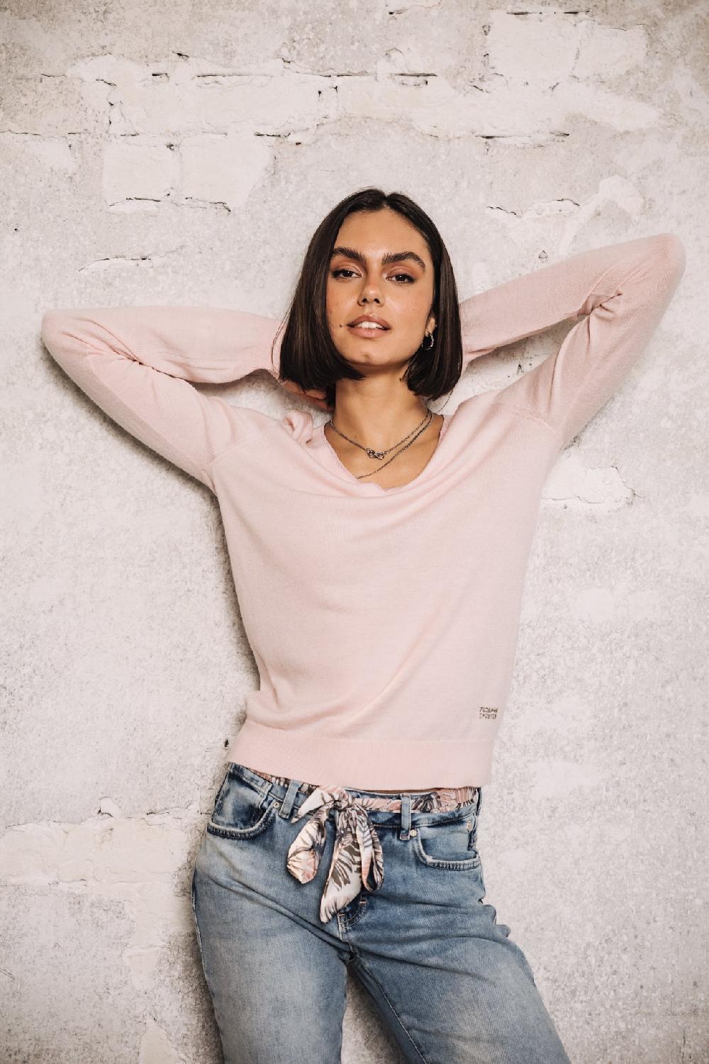 Freeman T. Porter Preem Pull Ajusté Col V Femme Light Pink