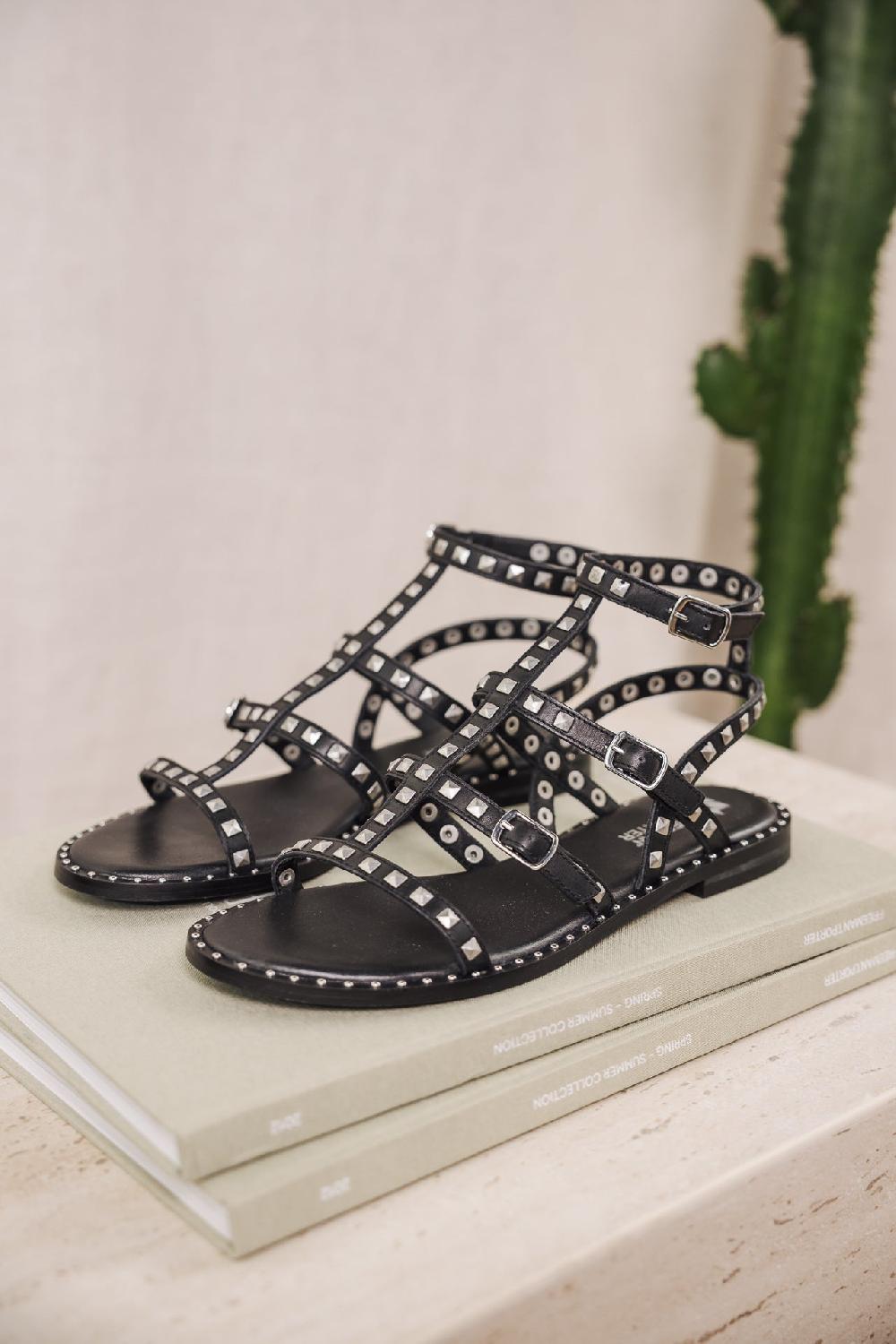 Freeman T. Porter Pruni Sandales Cloutées Femme Black