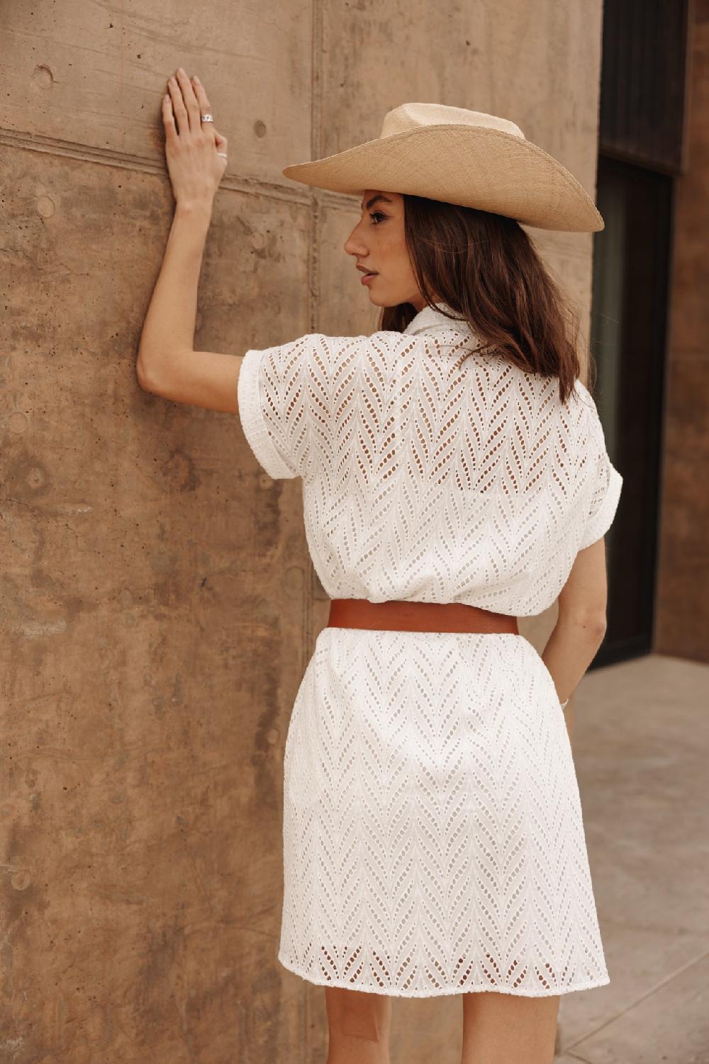 Freeman T. Porter Raffia Leaf Lace Robe Chemise Femme White