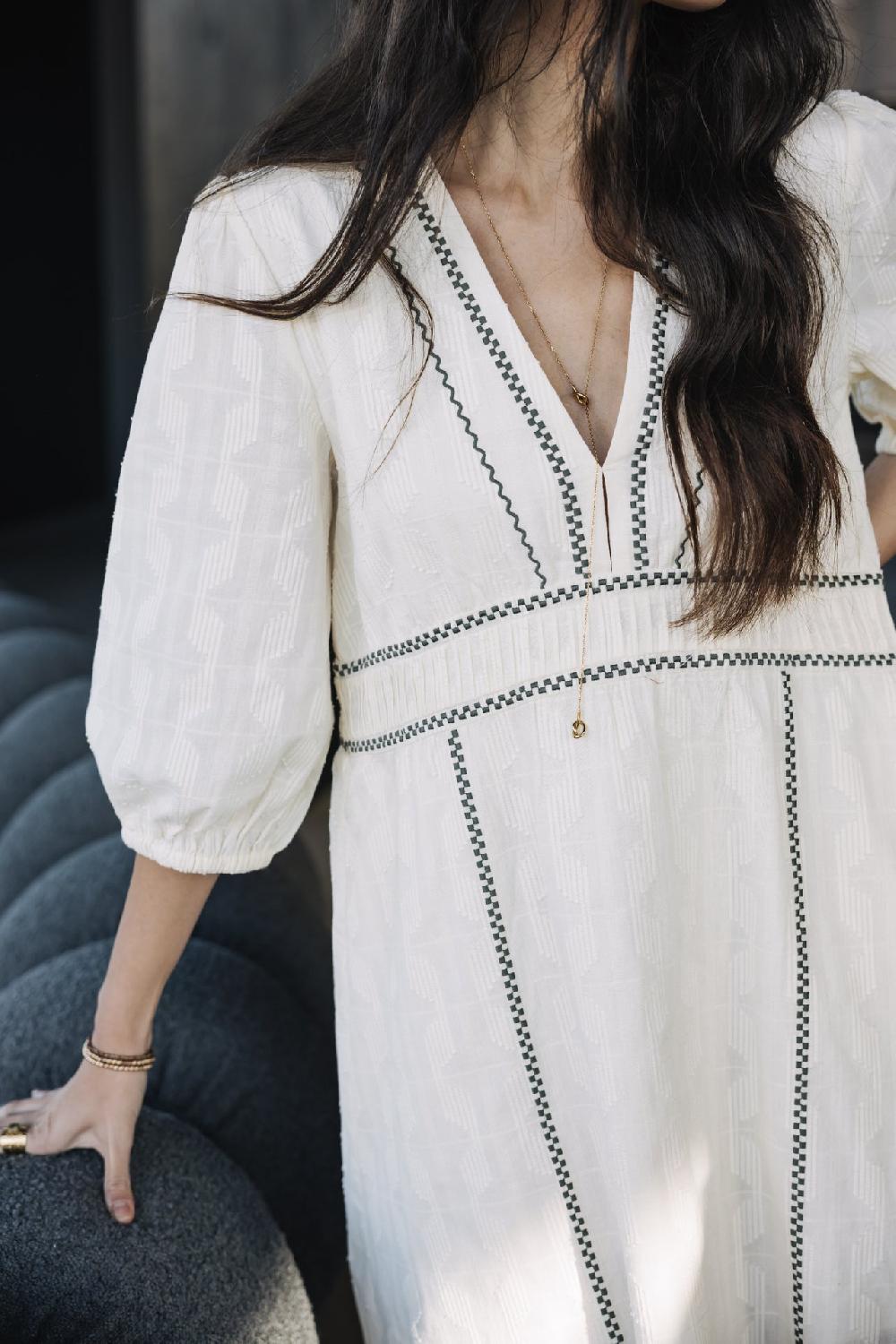 Freeman T. Porter Revana Plain Color Robe Col V Femme Ecru