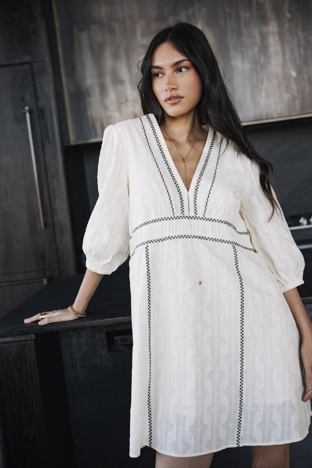 freeman t. porter Revana Plain Color Robe col V Femme ecru