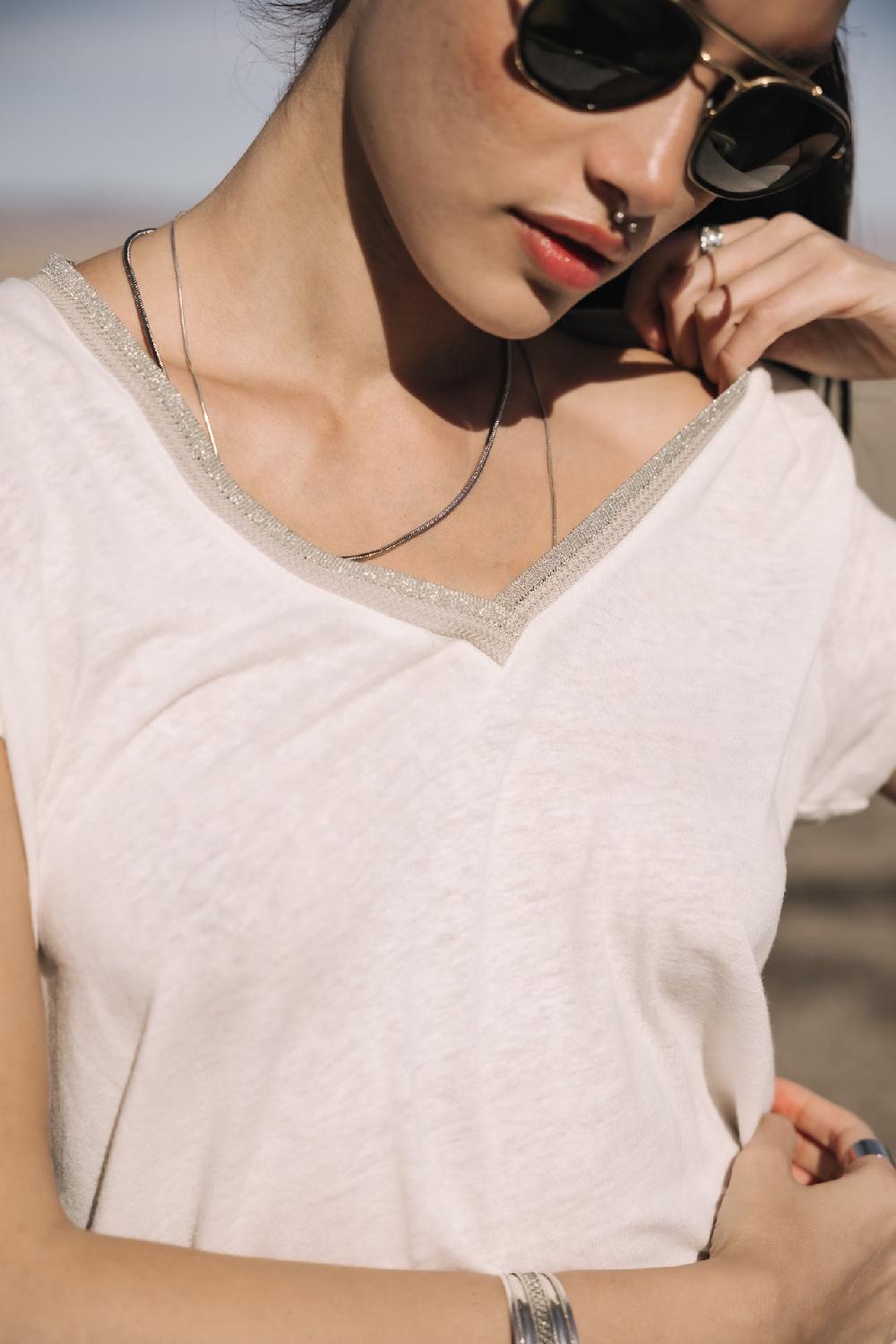 Freeman T. Porter Taile Ribbon T-shirt Col V Femme Silver