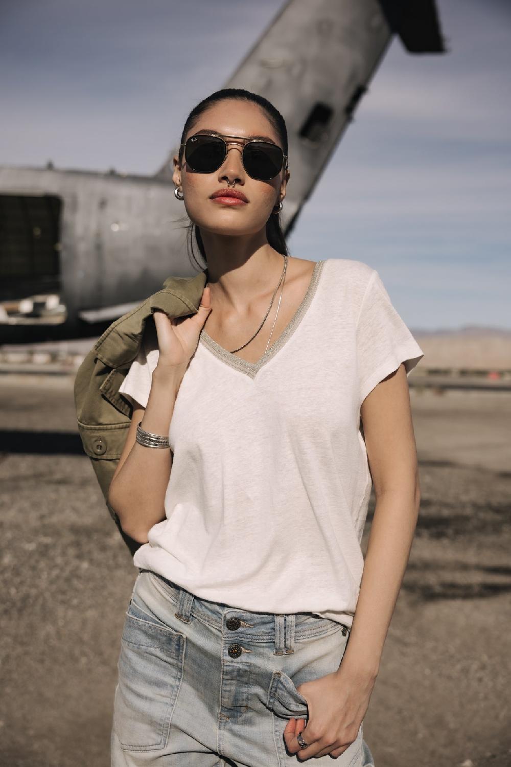 Freeman T. Porter Taile Ribbon T-shirt Col V Femme Silver