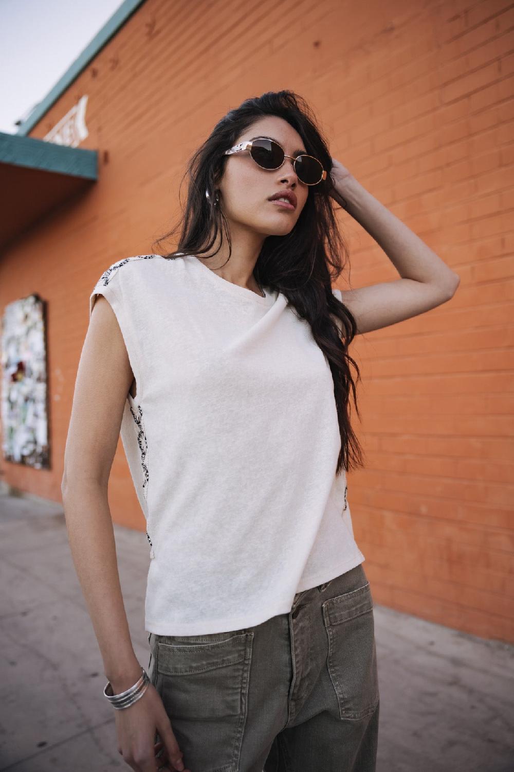 Freeman T. Porter Tarik Ribbon T-shirt Brodé Femme Ecru